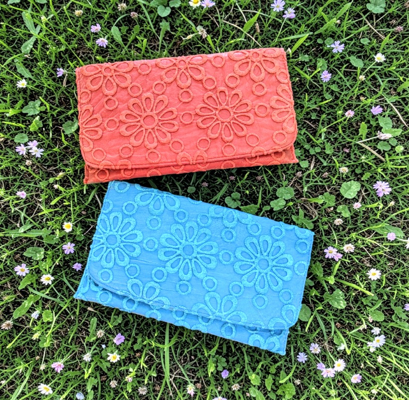 Daisy Clutch Bags