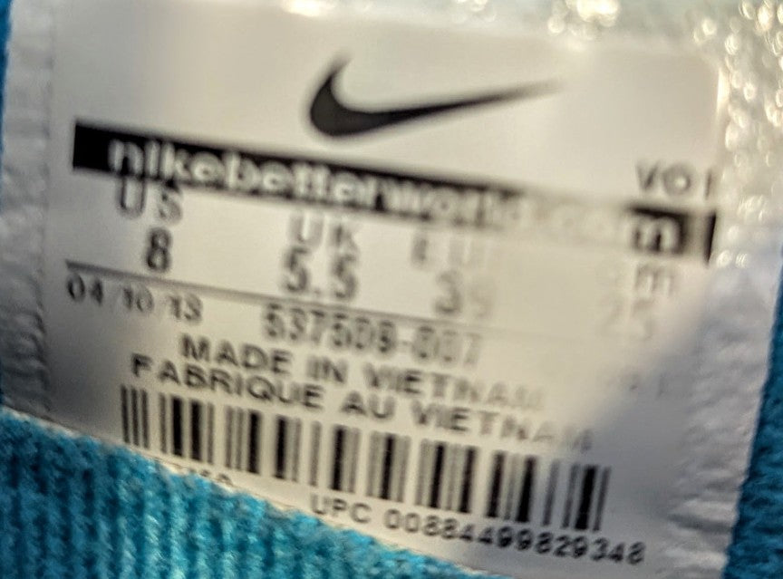 NIKE Sneakers Size W8