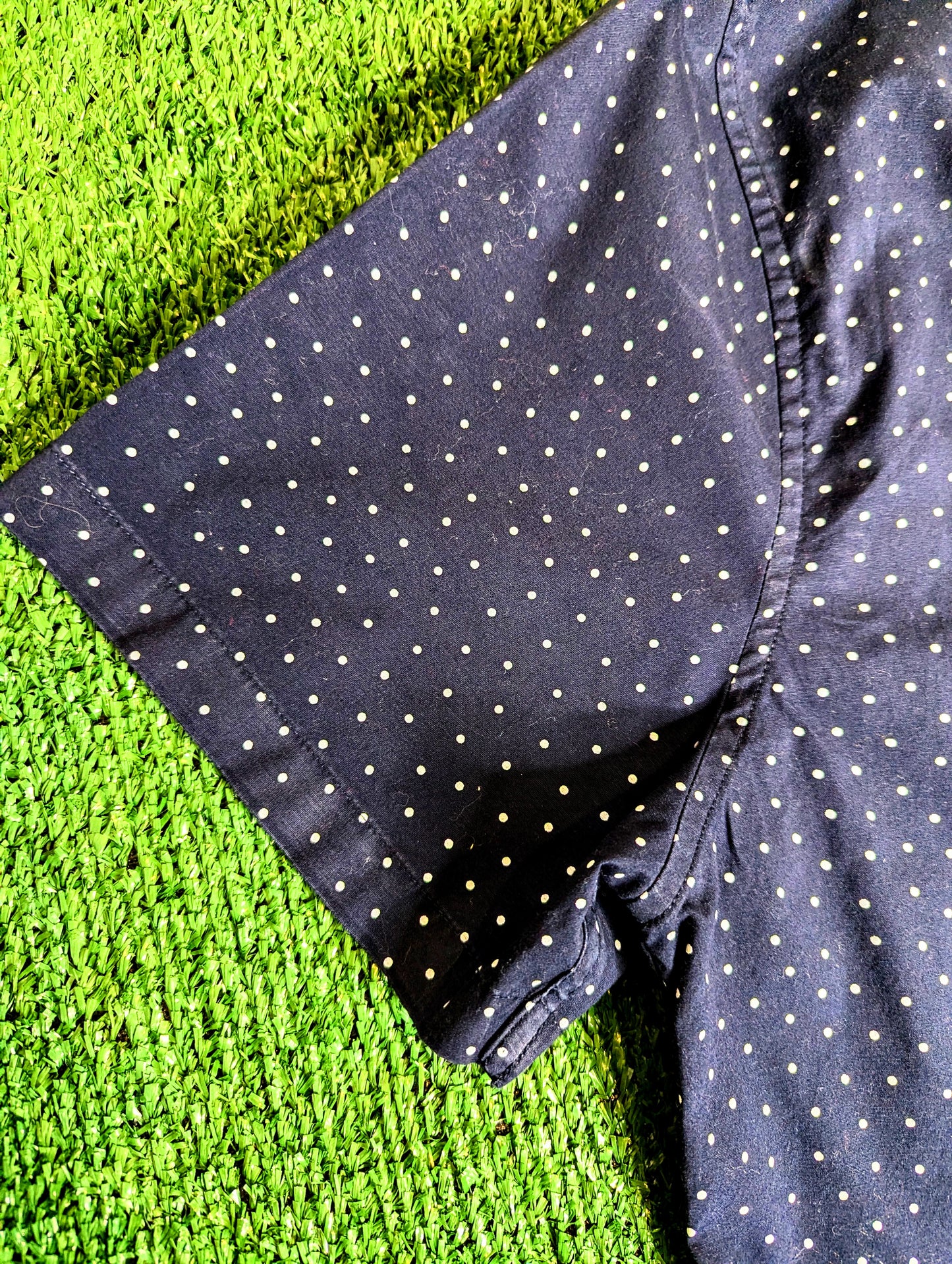 Abercrombie & Fitch Super Slim Stretch, Navy with white polka dots Size XL