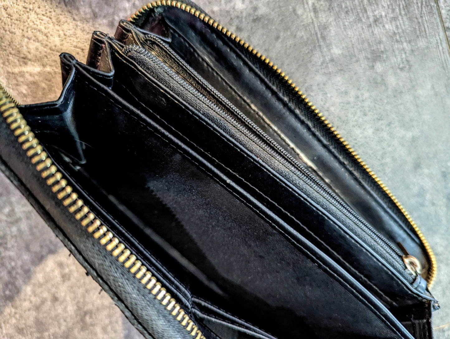 Guess Wallet PRE LOVE