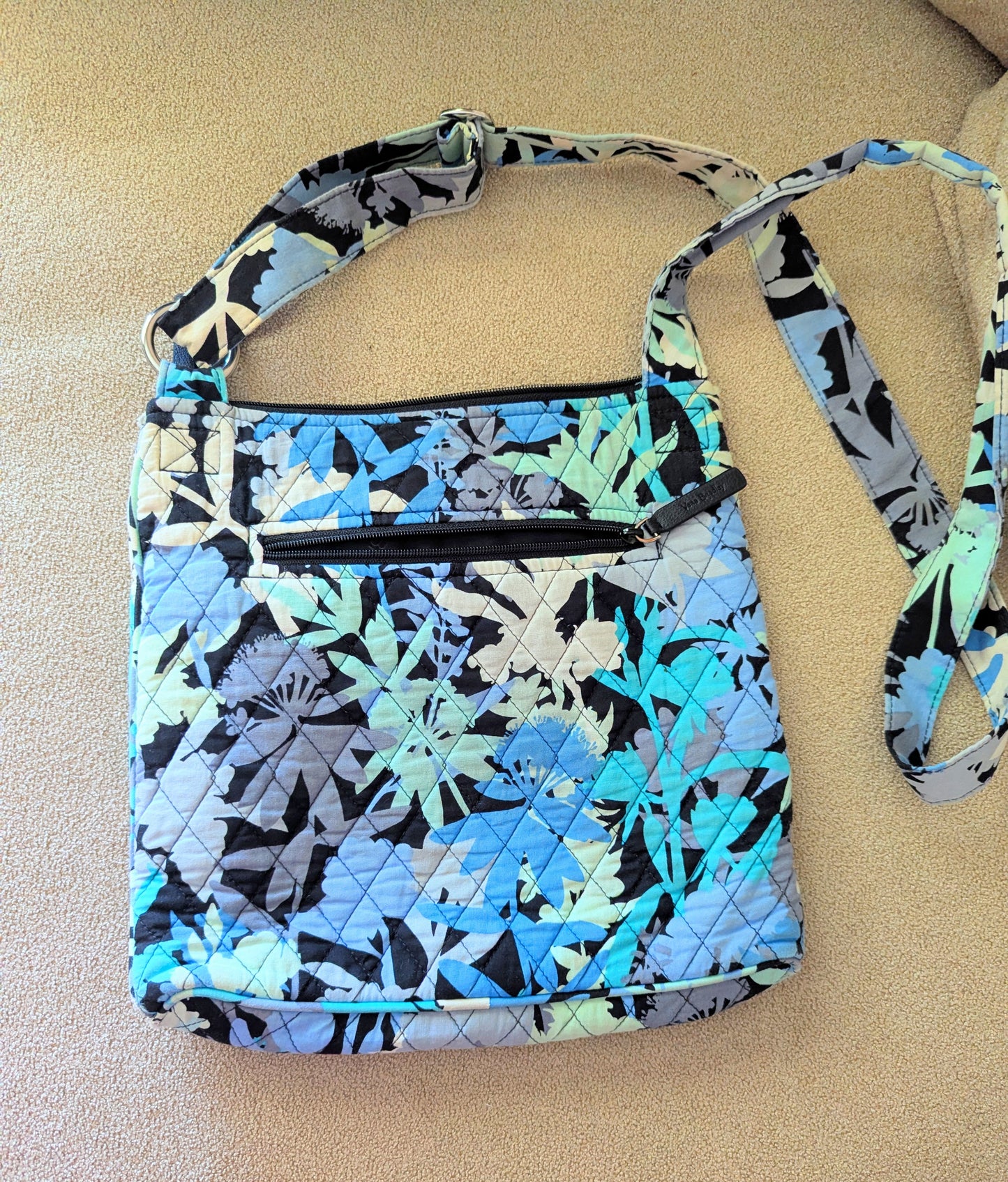 VERA BRADLEY Crossbody