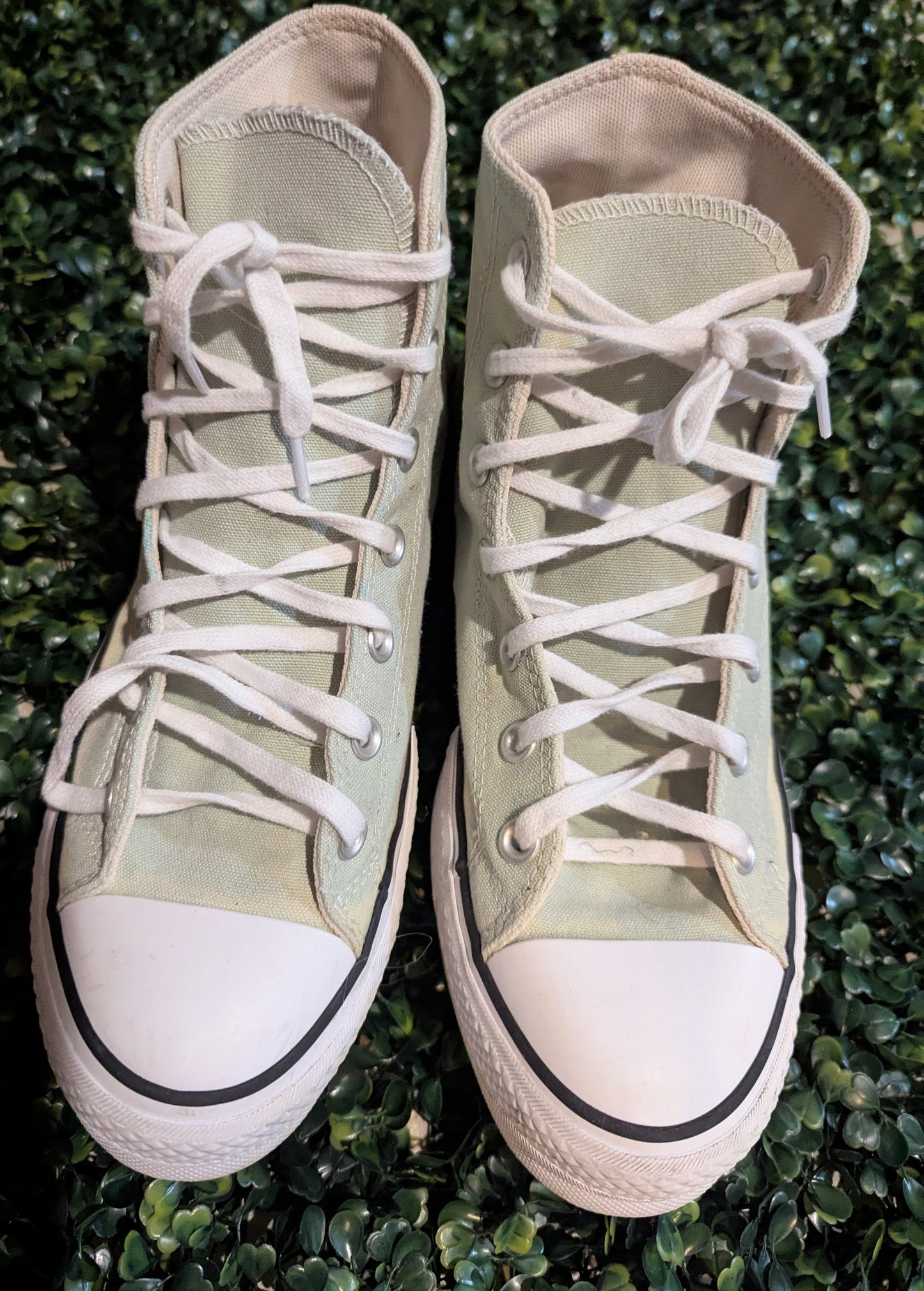 Converse Chuck Taylor All Star, Size 10 Unisex Canvas high-top sneakers,
