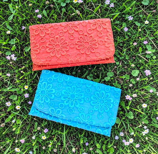 Daisy Clutch Bags