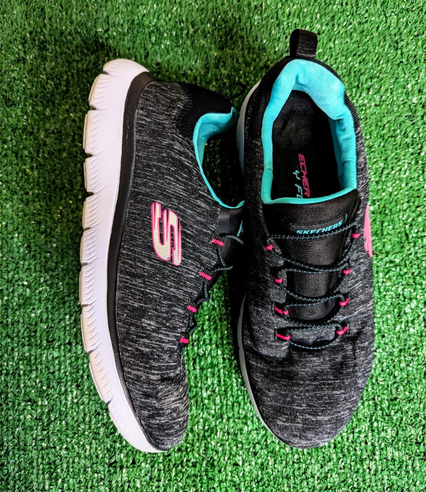 SKETCHERS Sneakers Size W9
